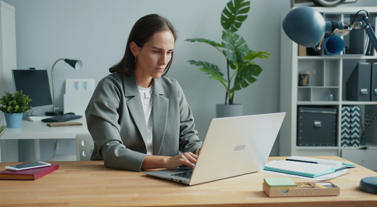 Can you switch patent attorneys after filing a provisional patent application?